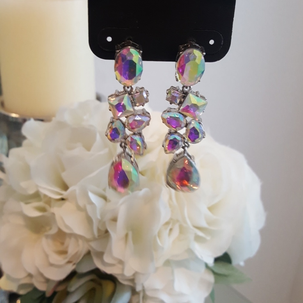 Earings - Picture 2 of 2